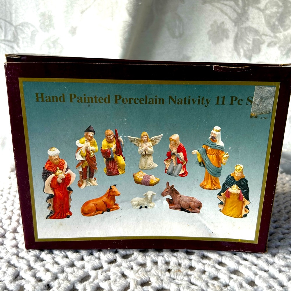 11 Piece Nativity Set, Never Used